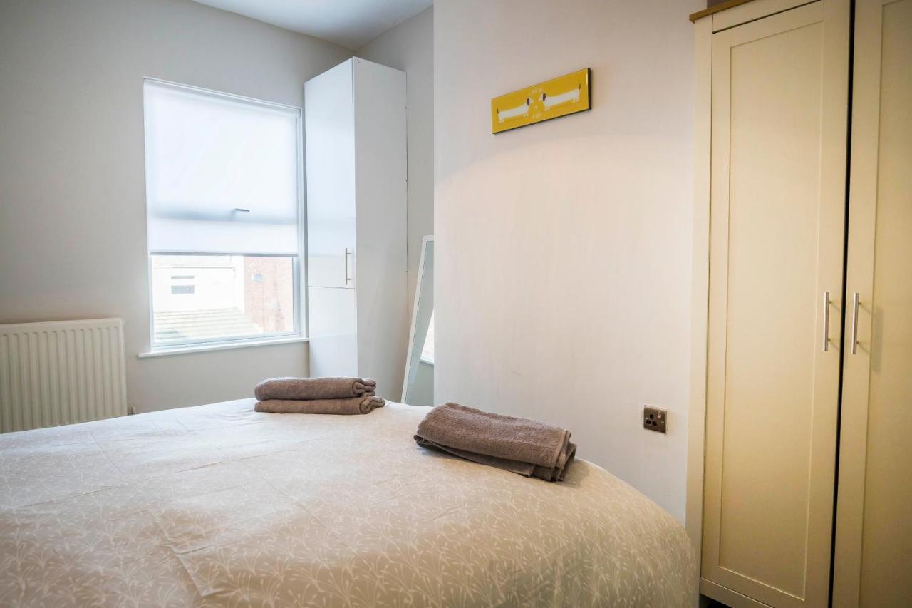 Spacious, Modern 4 Bed House Close To City Centre Chester Eksteriør bilde