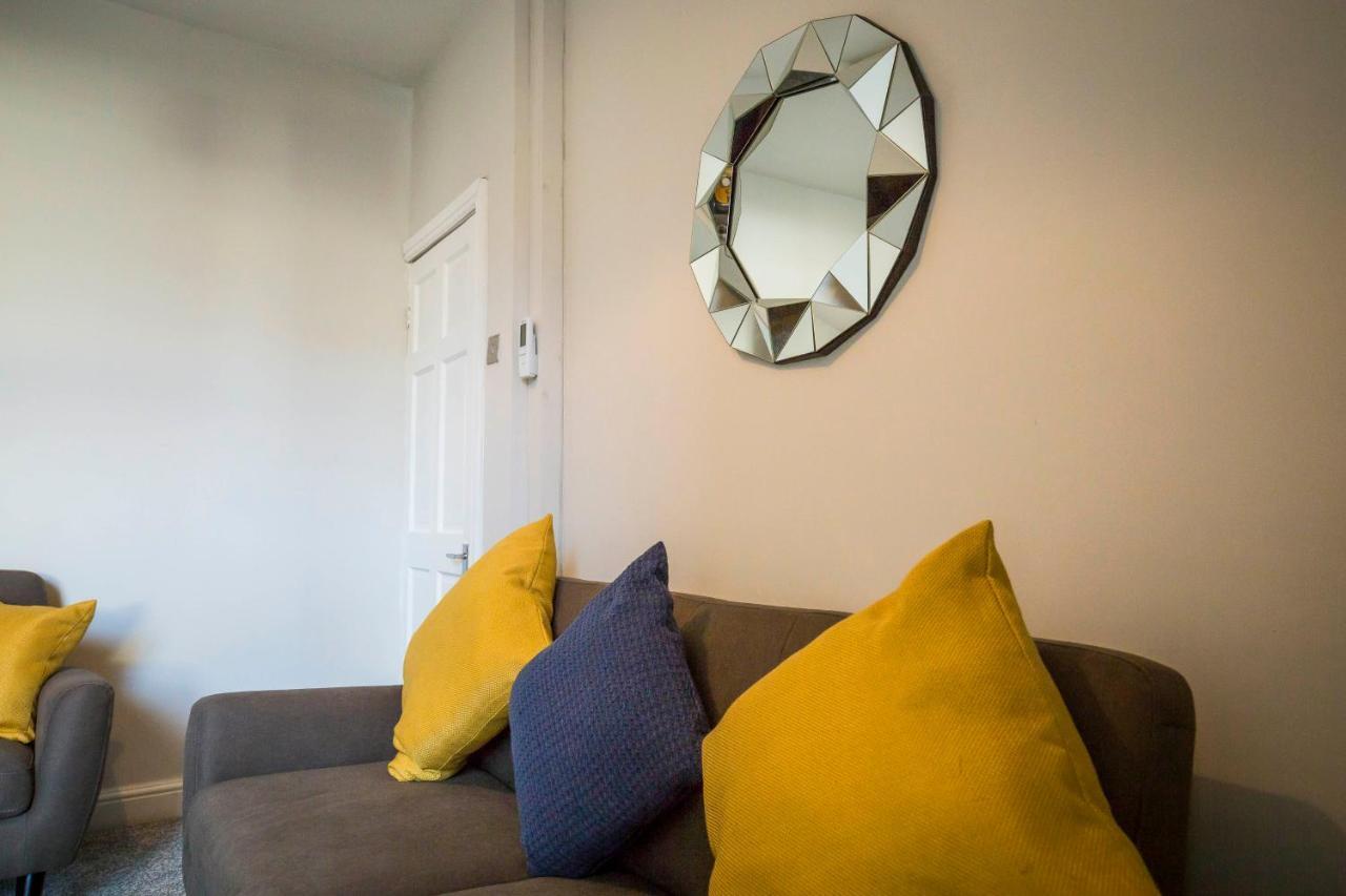 Spacious, Modern 4 Bed House Close To City Centre Chester Eksteriør bilde